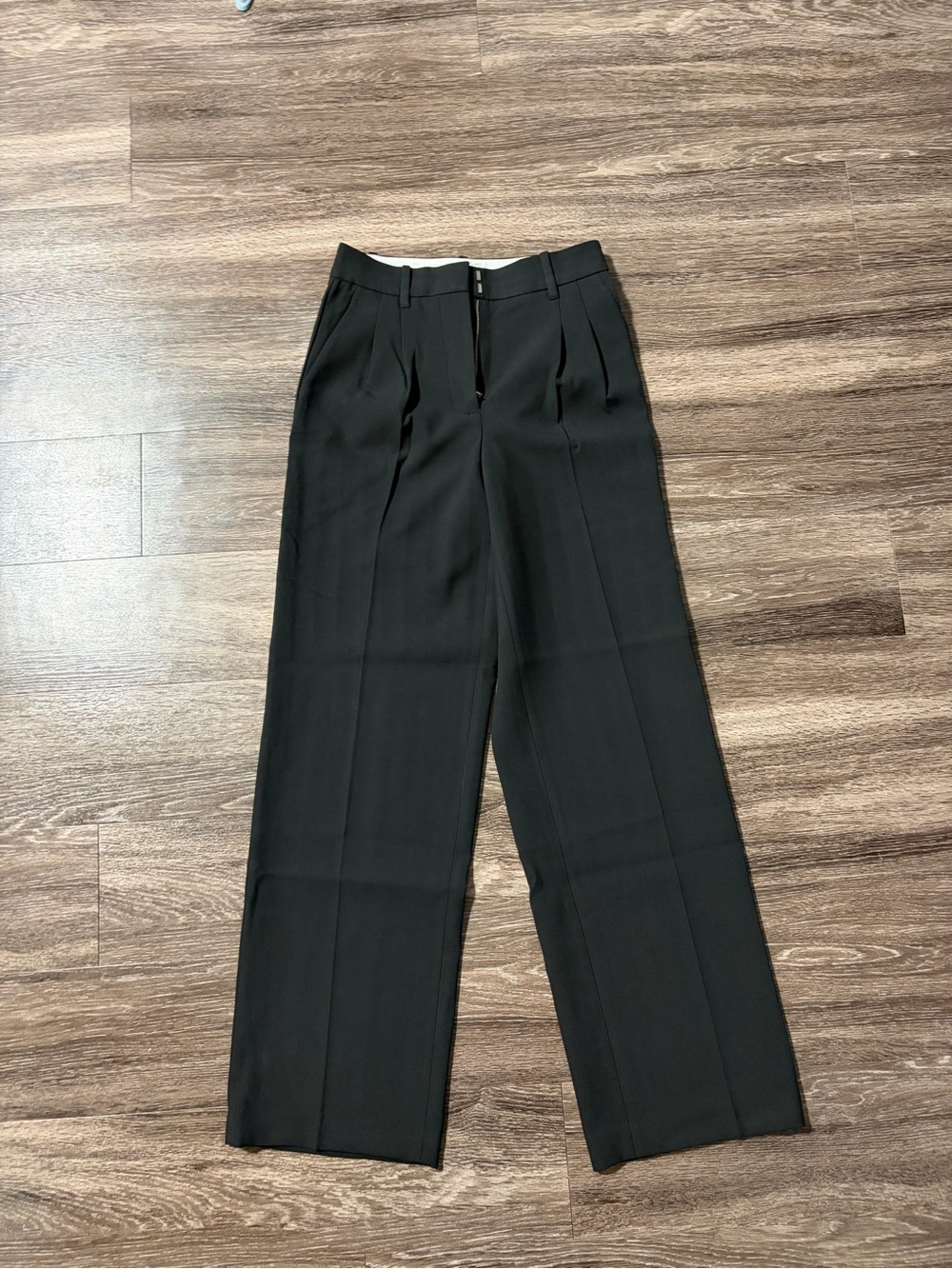 Aritzia trousers